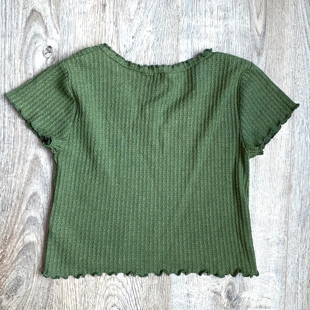 Green top! - Picture 2 of 2